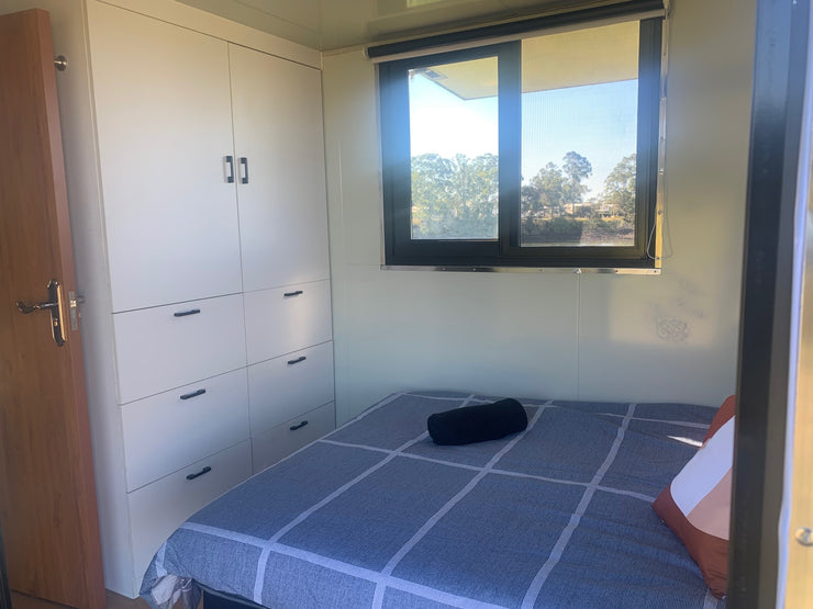Mobile Cabin - 10.9m Suite